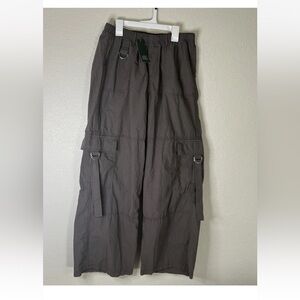 Wild Fable Women's Cargo Pants Mid Rise Wide Leg Relaxed, Pewter Grey.
